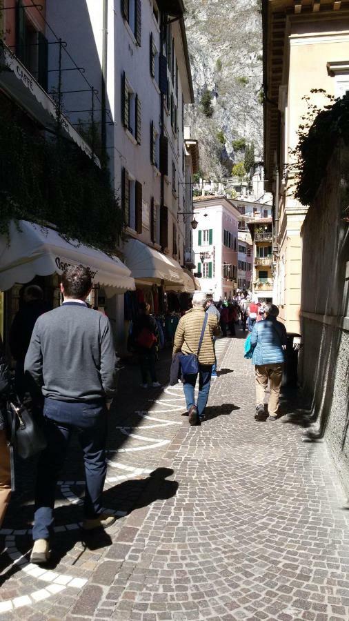 Ariel Appartamenti Limone sul Garda Exterior foto